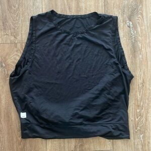 Vuori cross back tank
